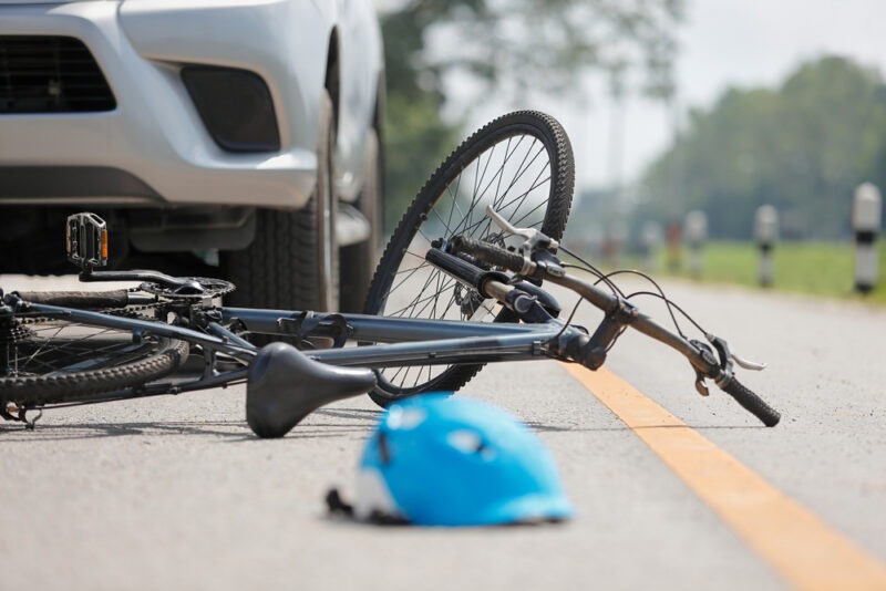 A Kingstree bicycle accident lawyer will fight for compensation.